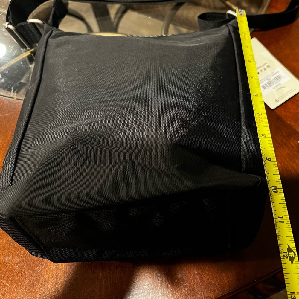 Baggallini Bag - Picture 9 of 10
